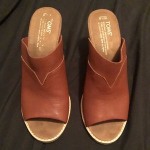 Toms Tan Leather Majorca Mule Sandal